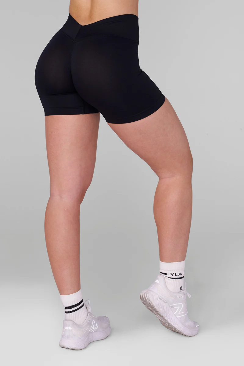 W165 Lift Seamless Shorts Black// YoungLa