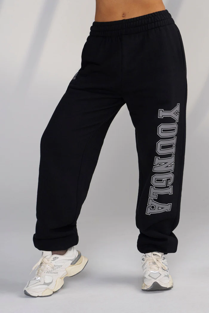 W223 - Campus Joggers Black// YoungLa